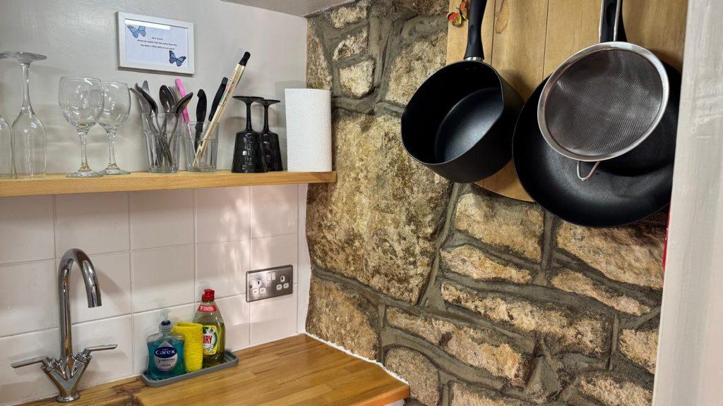 Butterfly Cottage, 1 bed holiday cottage in the Tamar Valley on the Devon / Cornwall border