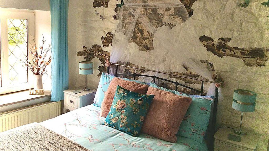 Butterfly Cottage, 1 bed holiday cottage in the Tamar Valley on the Devon / Cornwall border